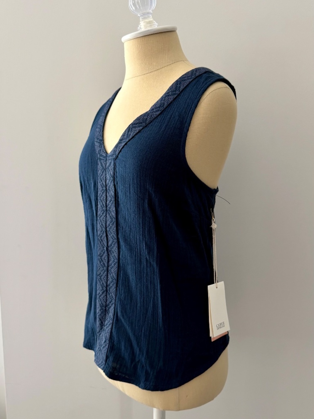 Carve Designs Navy Blue Sleeveless V-Neck Tank Top - Picture 3 of 6